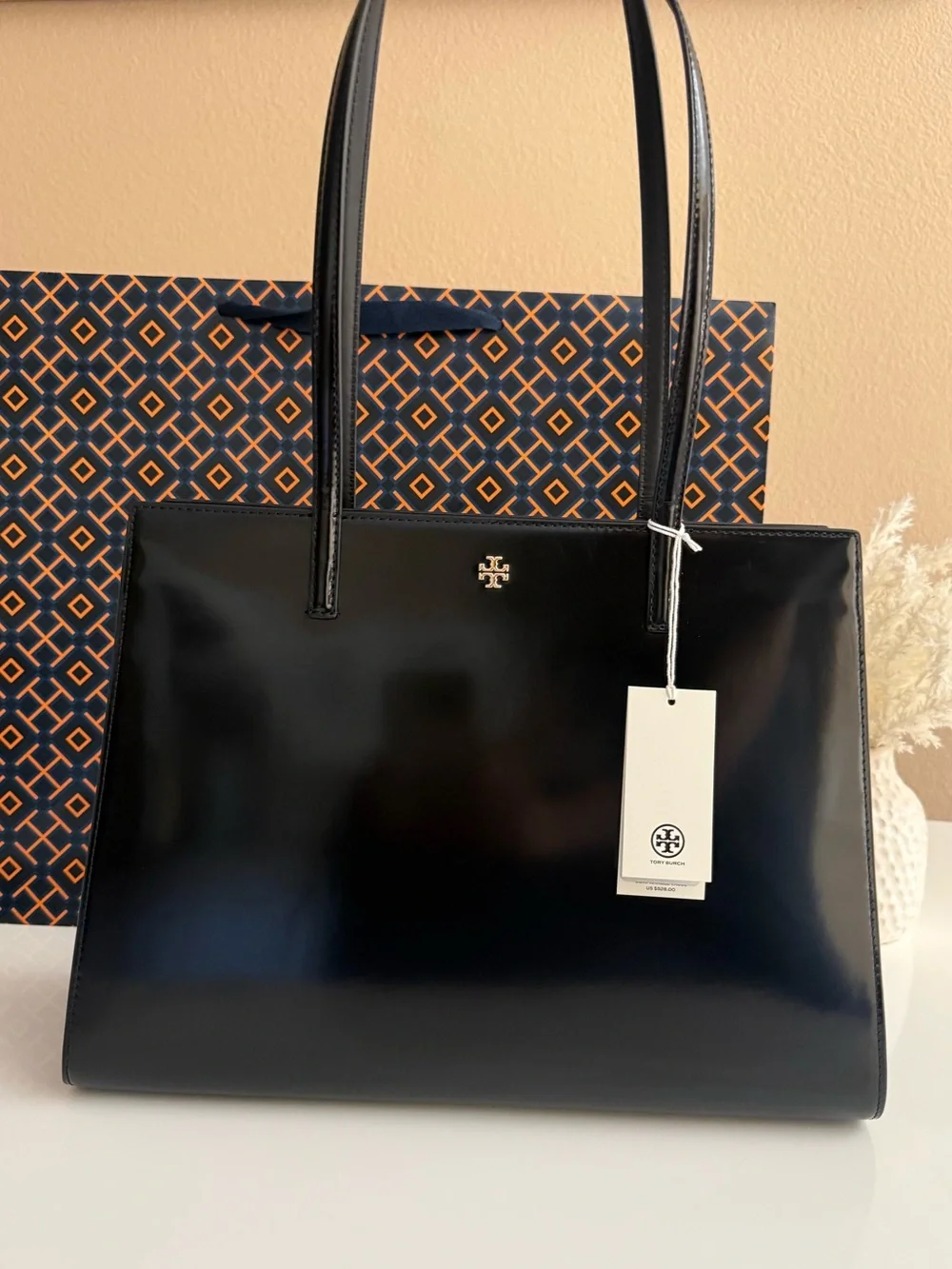 NWT, tory burch EMERSON SMOOTH WORK LARGE TOTE BAG in  black $550